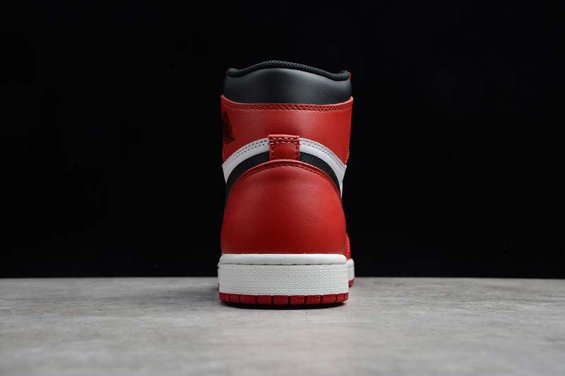 Giày Nike Air Jordan 1 Retro High Og ‘Black Toe’ NAJ47